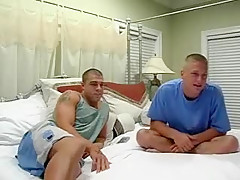 2 Twinks Cam Broadcast