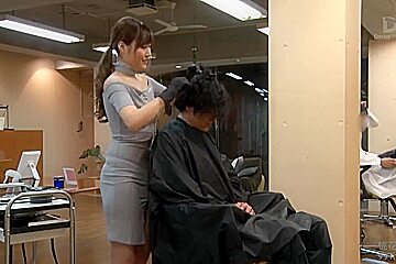 230409美容室で誘惑してくるロリギャルc