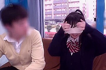 230430彼氏のちんこも分からない少女10