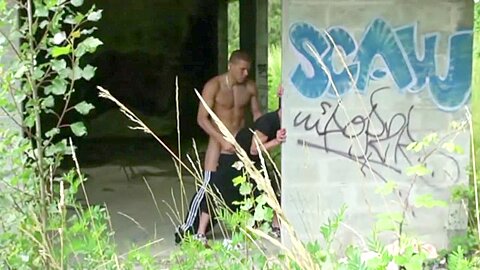 392 Richy fucked by Jordan Fox outdoor - CrunchBoy