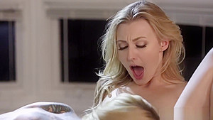 Alexa And Milf Sarah Goes Pussy Licking