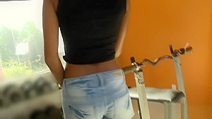 Amazing ebony enjoys hot sex