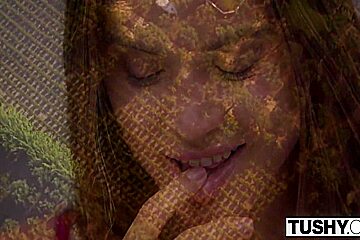 Anal Crazy Brunette Seduces Her Husbands Friend 13 Min