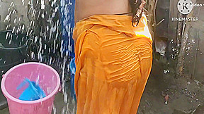Anita Yadav Bathing Outside With Hot