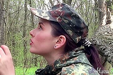 Army Girl Sucks Dick For A Mouthful Of Cumplay & Swallo