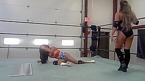 Barbie Hayden vs Katie Forbes