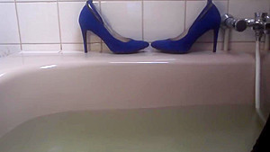 Bath in sexy high heeled sandals
