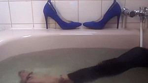 Bath in sexy high heeled sandals