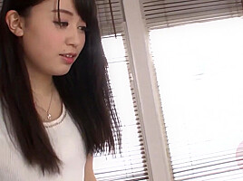 Beautiful pissing Asian girl