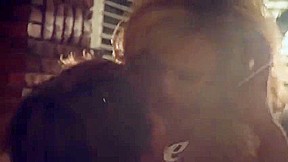 Beautiful yellow-haired MILF Brandi Love perfroming in amazing sex action ending with a huge cumshot