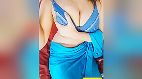 Big Boobs Desi Teasing In Her Blue Saree With Shruti Bhabhi