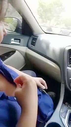 Big Tit Craigslist Hooker Blows Me In The Car