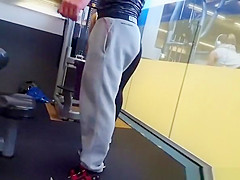 Big ass chick in tight sports pants