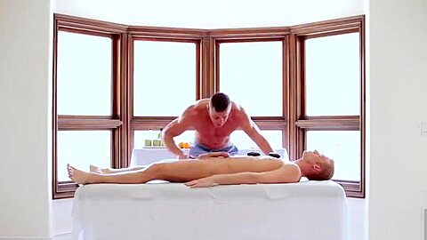 Blonde and Stones - massage_08