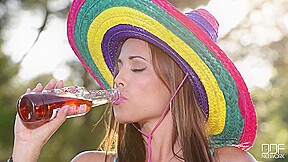 Bottle for her Butthole - PornWorld