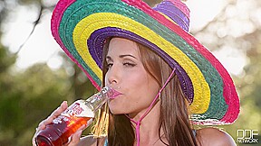 Bottle for her Butthole - PornWorld
