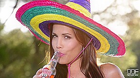 Bottle for her Butthole - PornWorld