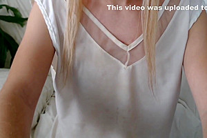 Brunette Tranny Jerking In Har