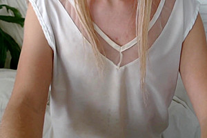 Brunette Tranny Jerking In Har