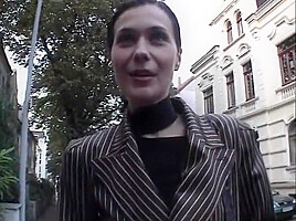 Brunette teen 18+ Ist Noch Shr Unerfahren
