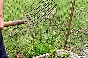 Brunette teen 18+ cutie suck an old cock outdoors