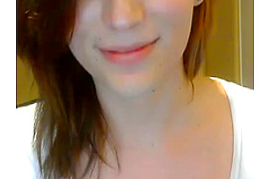 Brunette teen 18+ tgirl tries to wank on cam