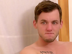 Buffed roomies dickriding until loads