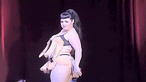 Burlesque Strip SHOW 393 Ursula Undress Star