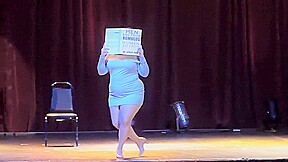 Burlesque Strip SHOW 393 Ursula Undress Star