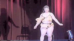 Burlesque Strip SHOW 393 Ursula Undress Star