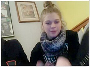 CHATROULETTE GIRLS FEET 205