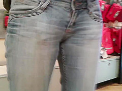 CHOOSE MILFS ASS