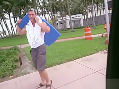 CON EL SURFISTA HETERO EN UNA VAN