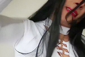 Camgirl Sandra Zanerri Masturbates And Enjoys Cum
