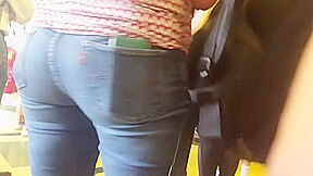 Candid junior milf pawg