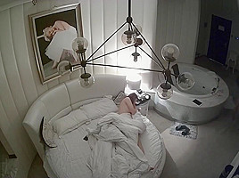 Chinese couple in hotel 4