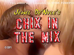 Chix In The Mix