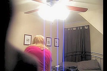 Chubby blonde is nude on the solo