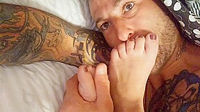 Chuckygee424 Worships Prettiest Feet On Earth