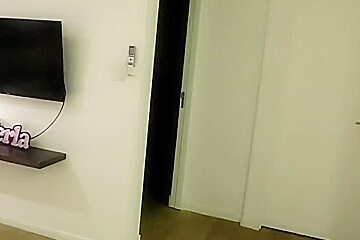 Cojiendome A Todos Los Vecinos - Perla Lopez