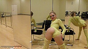 Contortion Warm Up - Watch4Fetish