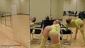 Contortion Warm Up - Watch4Fetish