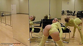 Contortion Warm Up - Watch4Fetish