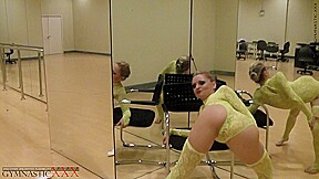 Contortion Warm Up - Watch4Fetish