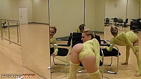 Contortion Warm Up - Watch4Fetish