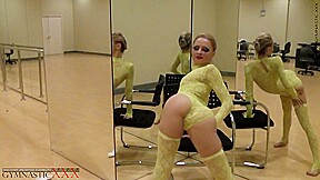 Contortion Warm Up - Watch4Fetish