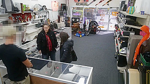 Couple sluts tried to steal and nailed at the pawnshop