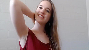 Cute Babe Loves To Play Her Holes