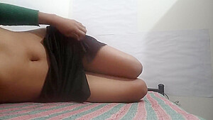 Desi Indian Girl Fingering Her Tight Pussy