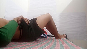 Desi Indian Girl Fingering Her Tight Pussy